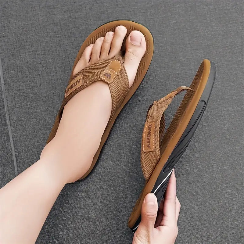 Men’s Trendy Solid Color Lightweight Flip Flops – Comfy Non-Slip Rubber Sole